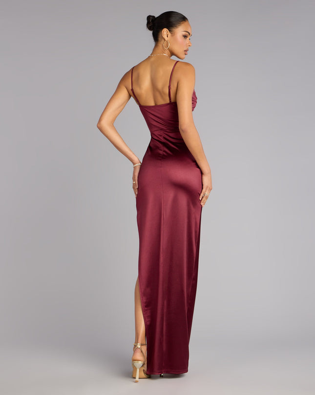 The Jane Cowl Neck Slit Satin Formal Column Dress is a wine prom dress that blends trend-forward design with a flattering fit, perfect for celebrating your night with confidence.