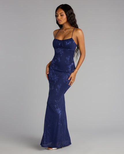 This prom dress, the Elaine Jacquard Mesh Mermaid Dress , features a sleek, floor-length design with trend-forward details that capture the excitement of Prom 2026.