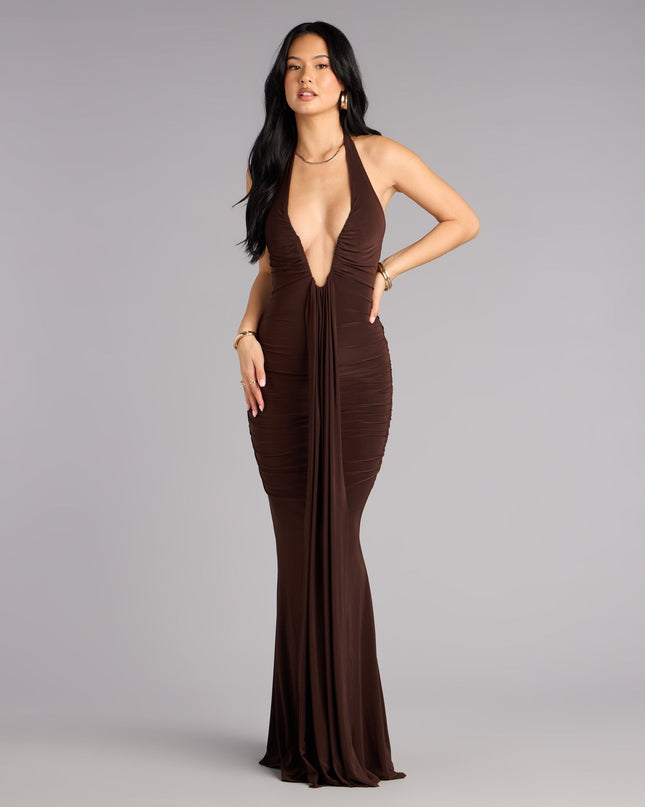 Feel polished and confident in the Allyssa Halter Sash Mermaid Formal Dress, a brown prom dress designed with luxe fabric and modern detail that shows off your vibe.