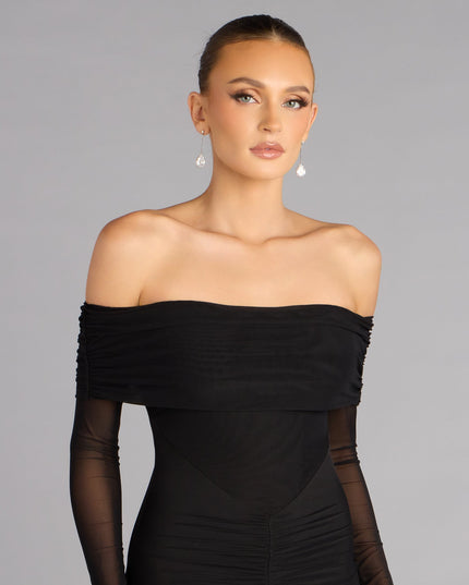 Serving soft glam with every step, the Cara Mesh Off-Shoulder Mermaid Formal Dress is the perfect black prom dress for unforgettable photos and a glow-up you’ll feel all night.