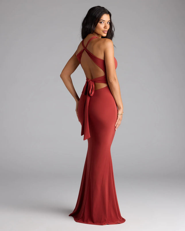 Own the spotlight in the Juliane Strappy Back Mermaid Formal Dress, a rust formal dress crafted to deliver luxe style for weddings, Military Balls, or Prom 2026.