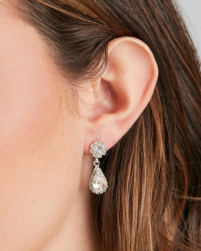 Get inspired with the Elegant Style Rhinestone Necklace And Earrings Set, a feed-worthy silver piece that’s part of Windsor's updated and curated women’s clothing edit packed with must-have 2026 outfit ideas.