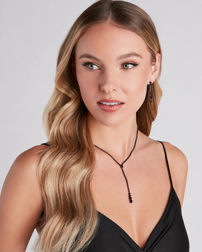 The Delicate Shine Rhinestone Lariat Earring Set helps create a chic women's black cocktail outfit with a trendy texture and stylish design, ideal for wedding guest cocktail outfits or dinner parties.