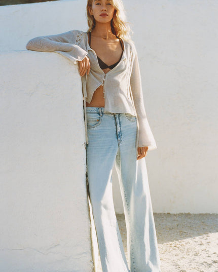 fp2-color:092|Pilcro Adi Women's Mid-Rise Flare Jeans — Safie Wash — 1