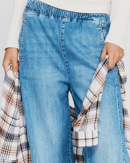 fp2-color:092|Pilcro Izzie Women's Relaxed Pull-On Barrel Jeans — Palms Wash — 2