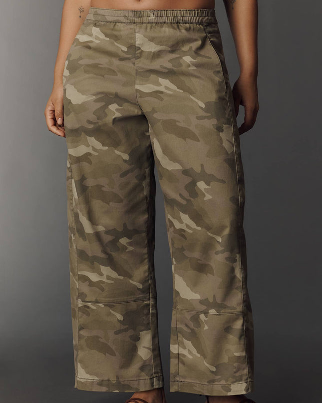 fp2-color:130|Pilcro Izzie Women's Relaxed Barrel Pants — Camo — 7